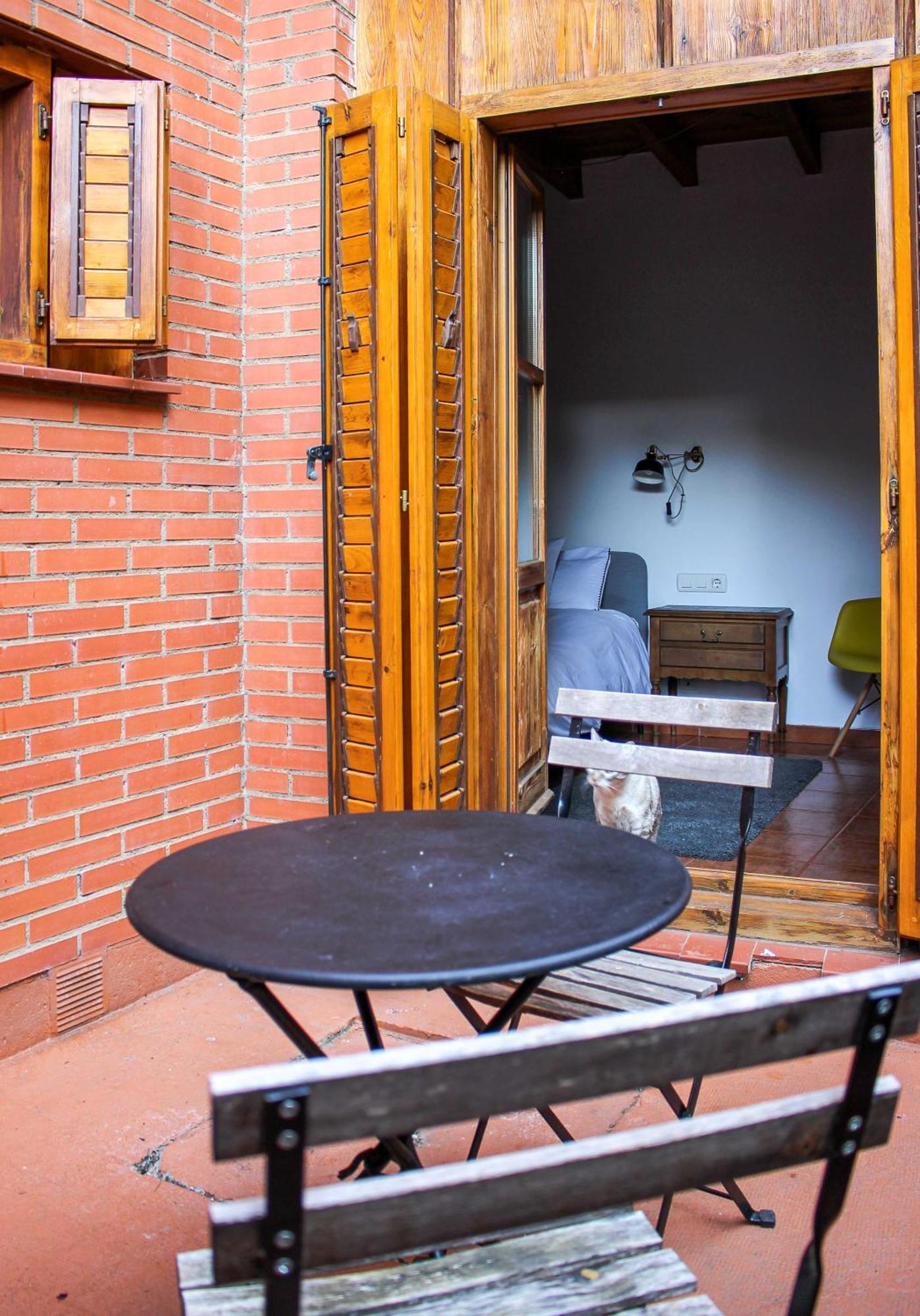 El 8 De Serranos - Bajo - Casa Con Garaje León Exteriör bild